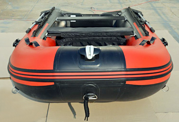 加厚橡皮艇头部方向效果